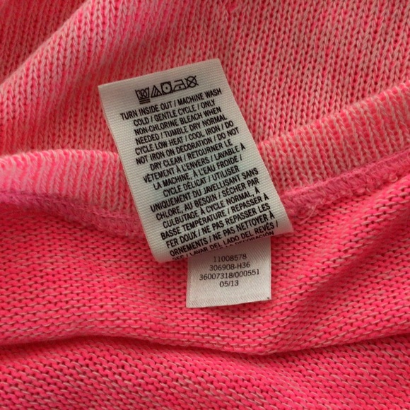 PINK VICTORIAS SECRET NEON PINK LOW BACK SWEATER SMALL - Picture 12 of 15